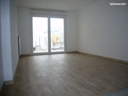 appartement – 2 pièces – 56m² (dont 8m² balcon & 4 64m² pièce stockage)