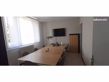 bureau 90 m²