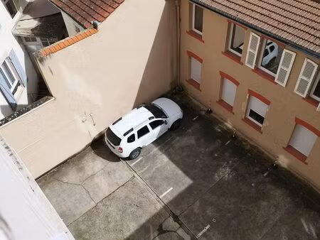 emplacement de stationnement