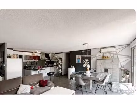 jolie petit pavillon à vendre dans petit village très bien situé