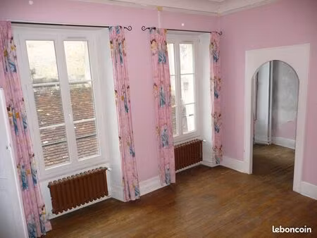 maison 5 pièces en plein coeur de provins