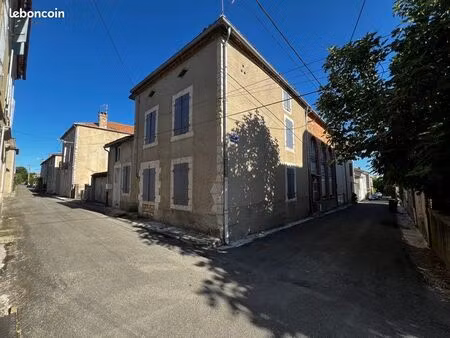 maison de village sur septfonds