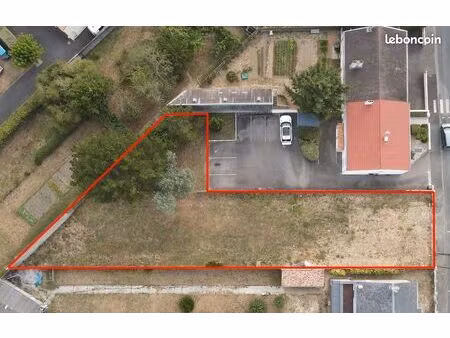 terrain constructible viabilisé la roche sur yon