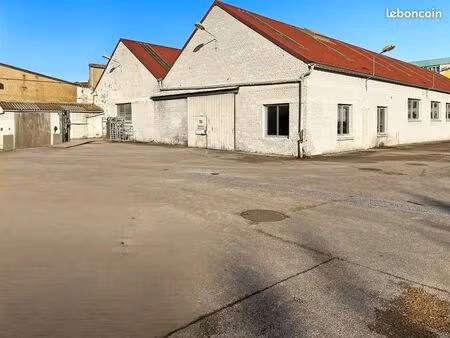 local industriel 5 512 m²