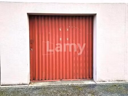 parking 12 m² limoges