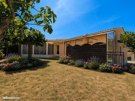 villa 5 pièces 120 m²