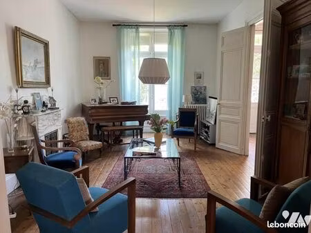 maison 7 pièces 199 m²