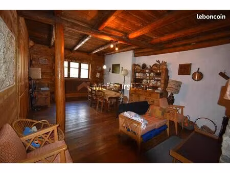 maison 5 pièces 140 m²