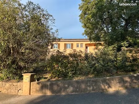villa 4 pièces - 110m2 - 1670m2