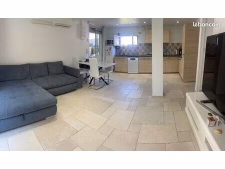 villa / maison ; composée de 2 appartements t3 et t4