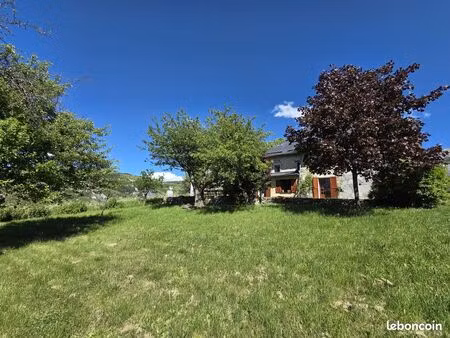 ferme 9 pièces 203 m²