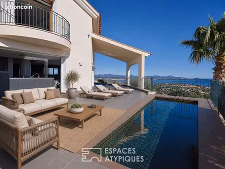 villa 5 pièces 200 m²