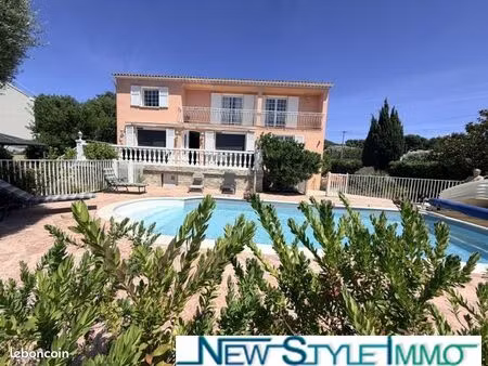 propriété 8 pièces 200 m²