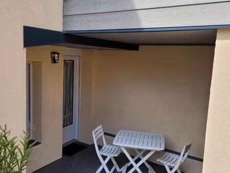 studio meublé avec terrasse
