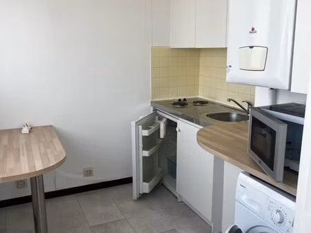 studio meublé lumineux 33m2