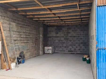 loue box 40m2