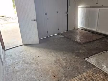garage/ box fermé