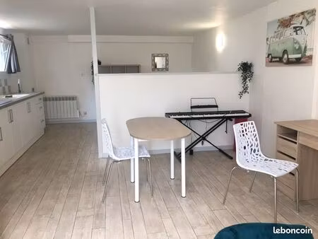 studio 30m2 ;meublé montaigu-vendée pour étudiant