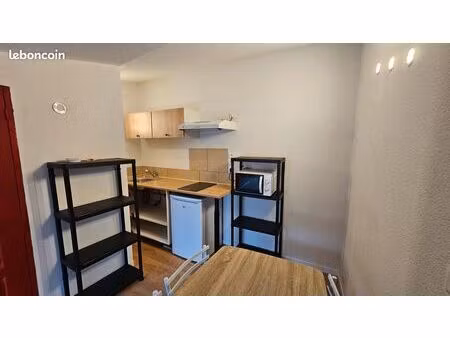 studio meublé au centre ville