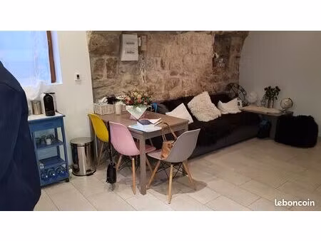 loue appartement de charme dans centre historique la garde