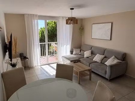 location t3 meublé 56m2 sanary sur mer