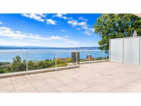 évian-les-bains – t2 d’exception avec terrasse xxl  vue panoramique sur le lac léman