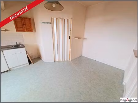 appartement studio dans bâtiment de caractère. idéal investisseur
