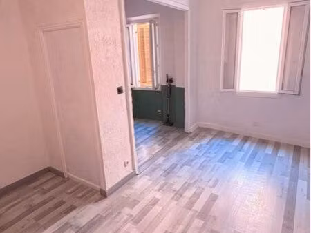 ? loue t1 24m² – centre-ville la garde