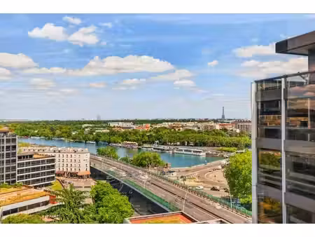 dans les bldc  à vendre une surface de 360 m² en étage élevé avec très belle vue