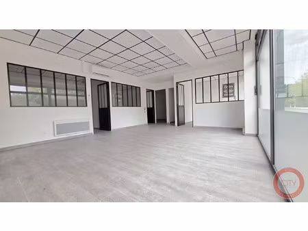 la brède – bureaux / local professionnel 74 m²