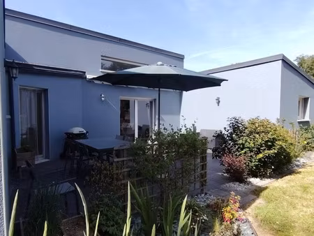 beignon – maison plain-pied contemporaine 153 m² – 4 ch – dpe b – terrain 1380 m² avec car