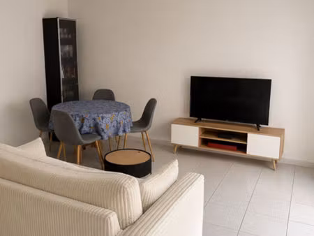 ars sur moselle - f2 - residence recente - cuisine equipee - parking