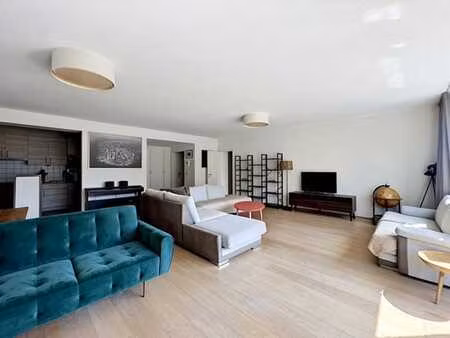 super appartement 2 chambres avec garage en option