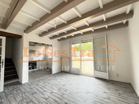 appartement duplex de 48 m2 à contrexeville  entièrement rén