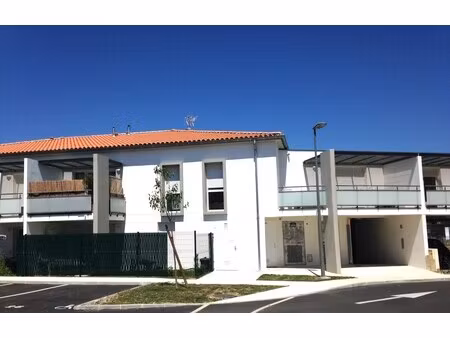 t2 avec jardin et parkings à launaguet