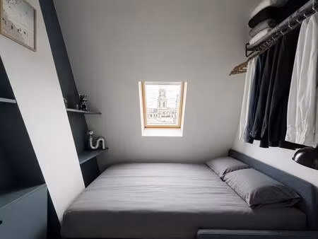 exclusivité doly - studio rénové - rue de rennes  75006  paris