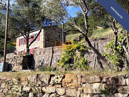 maison en pierre  au calme