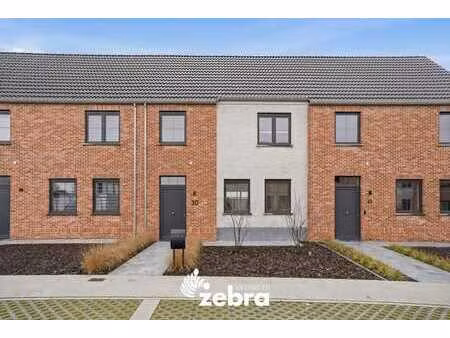 instapklare woning met 3 slaapkamers en garage te meulebeke!