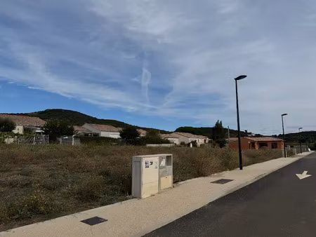 vente terrain 700 m² à péret (34800)  139 000 €