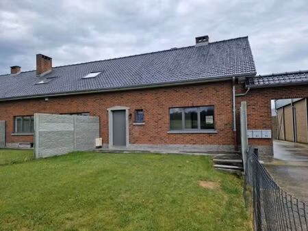 maison à louer avec terrasse et 2 chambres   rebecq (vbe35380)
