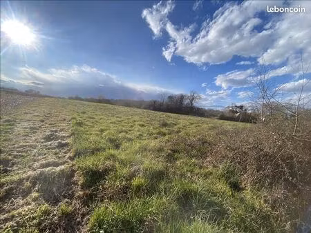 terrain 2 085 m² laa mondrans