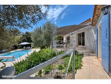 villa 6 pièces 181 m²