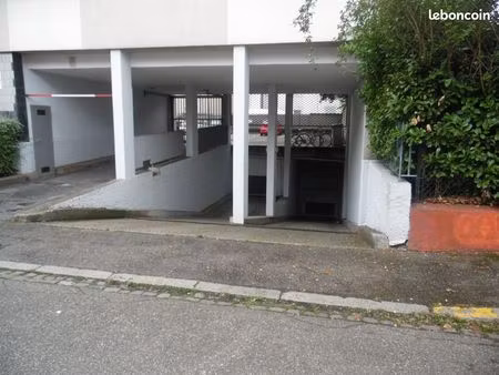 a vendre box garage
