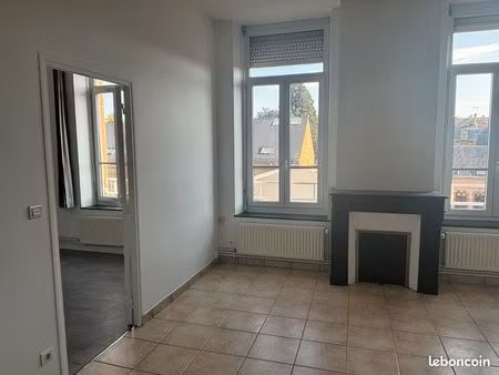 sedan spacieux f2 renove avec garage