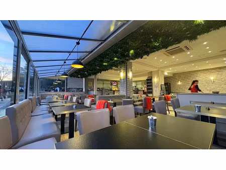 vente locaux professionnels 0 pièces 180 m² à valbonne (06560)  420 000 €
