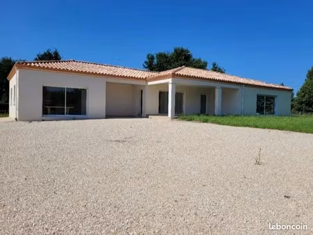 maison 200m2 - 7 pièces - 2500 m2 de terrain