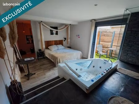 appartement 3 pièces 84 m²