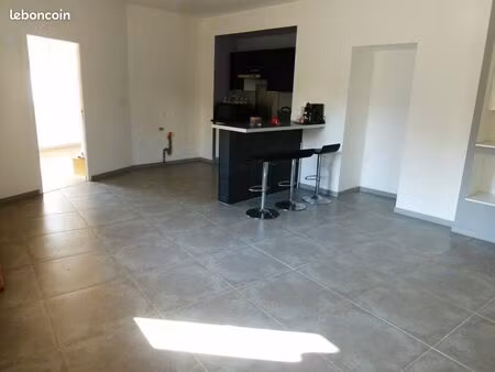 appartement t3 60 m² avec balcon
