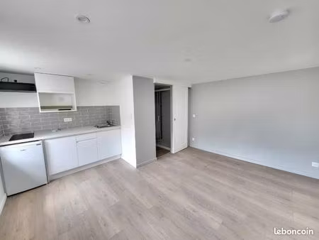 studio 1 pièce 17 m²