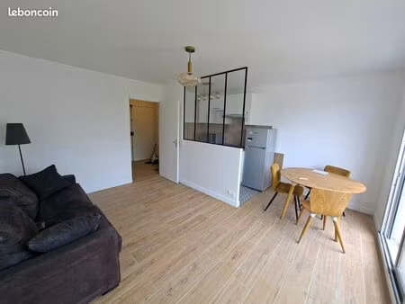 appartement studio 1 pièces 30 m² - refait à neuf